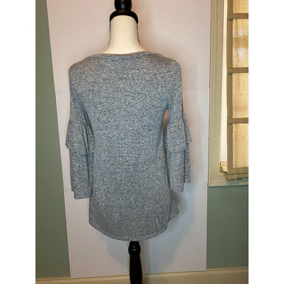 Promesa Heather Gray Tier Sleeve Knit Top Small - Picture 3 of 5